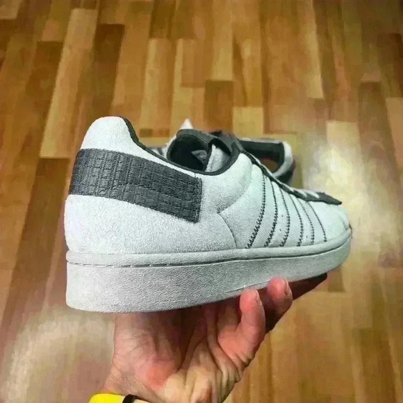 💰HUGE CLEARANCE SALE 💰 Adidas Originals Superstar Parley  Mens Sneakers - Picture 3 of 13